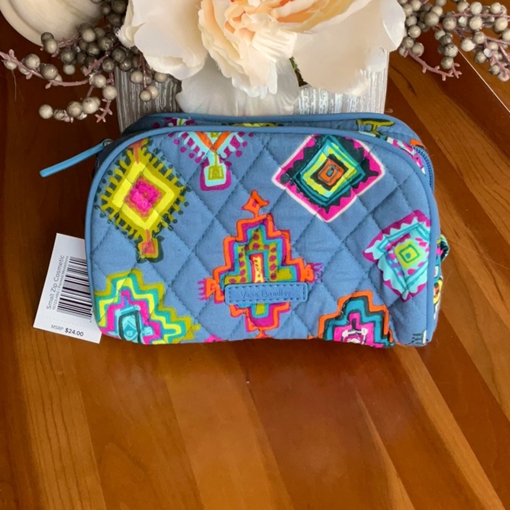 NWT Painted Medallions cosmetic